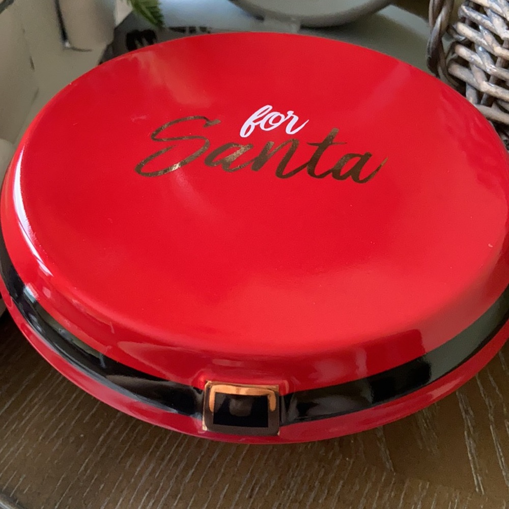 Last 1❗️Christmas Holiday Santa Suit Ceramic Cake & Cookie Stand - Picture 3 of 7